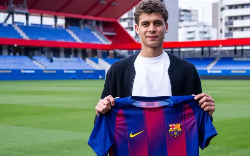 تقرير موندو يكشف كيف نجح حمزة عبد الكريم في تجاوز رقابة برشلونة القوية